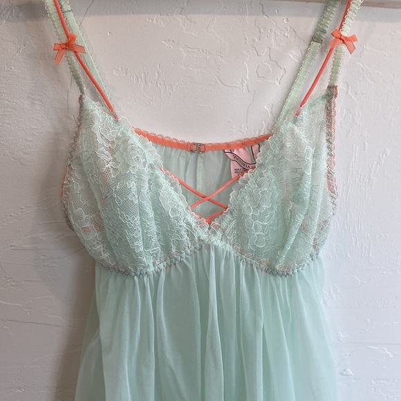 NWOT Victoria’s Secret unlined lingerie top M mint, coral - Picture 9 of 9